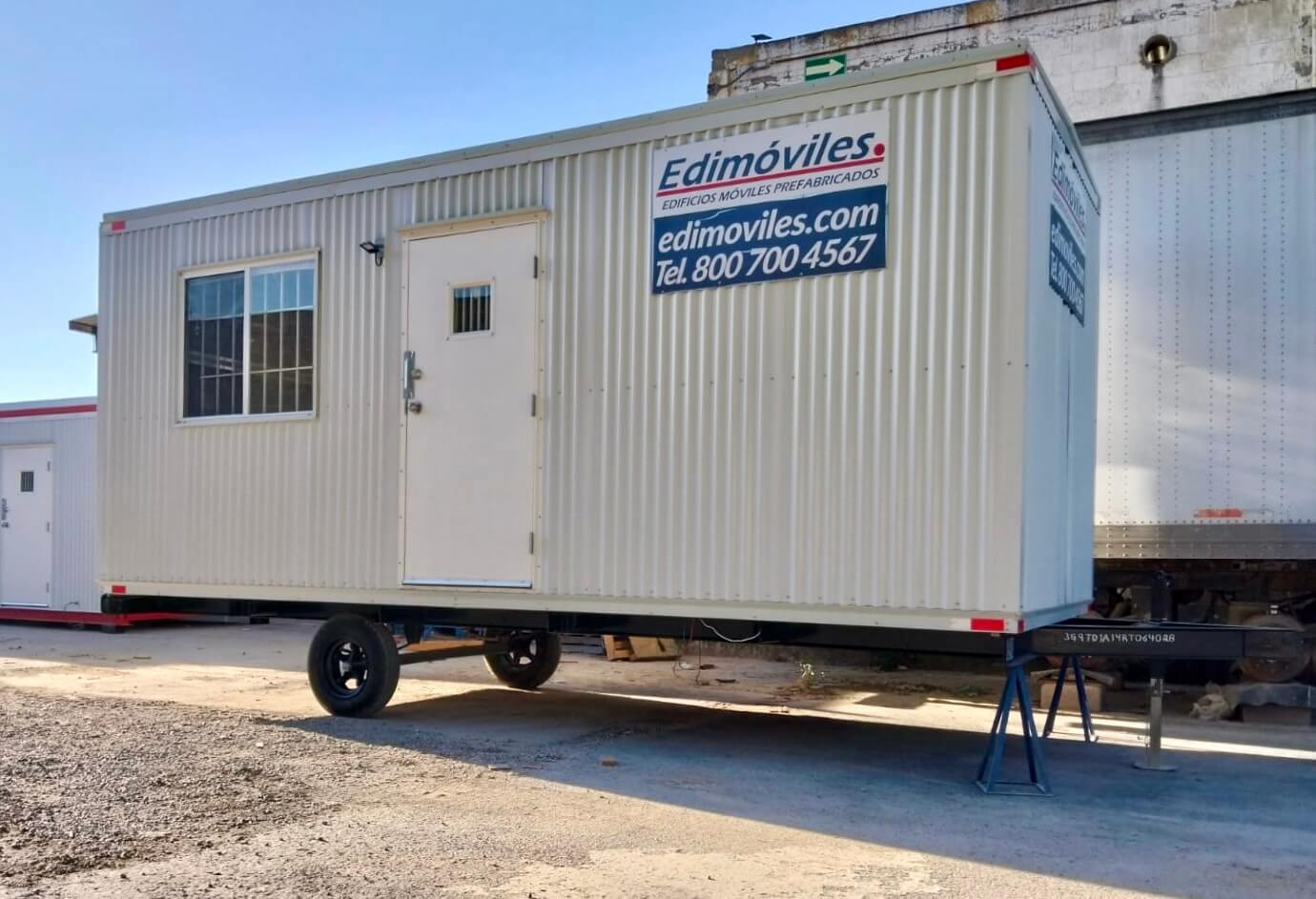 Oficina Móvil 8x24